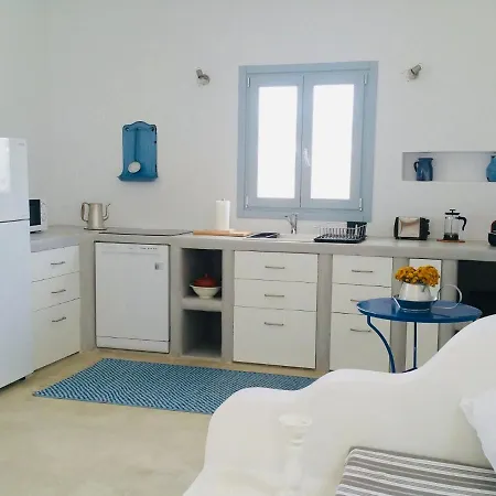 Theia - Selene: Charming Beachside In Koufonissi Apartment Koufonisia